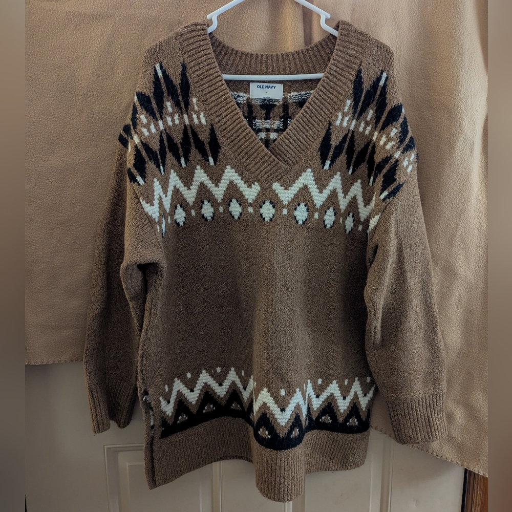 Old Navy Brown and Black V-Neck Sweater with Geometric Pattern
